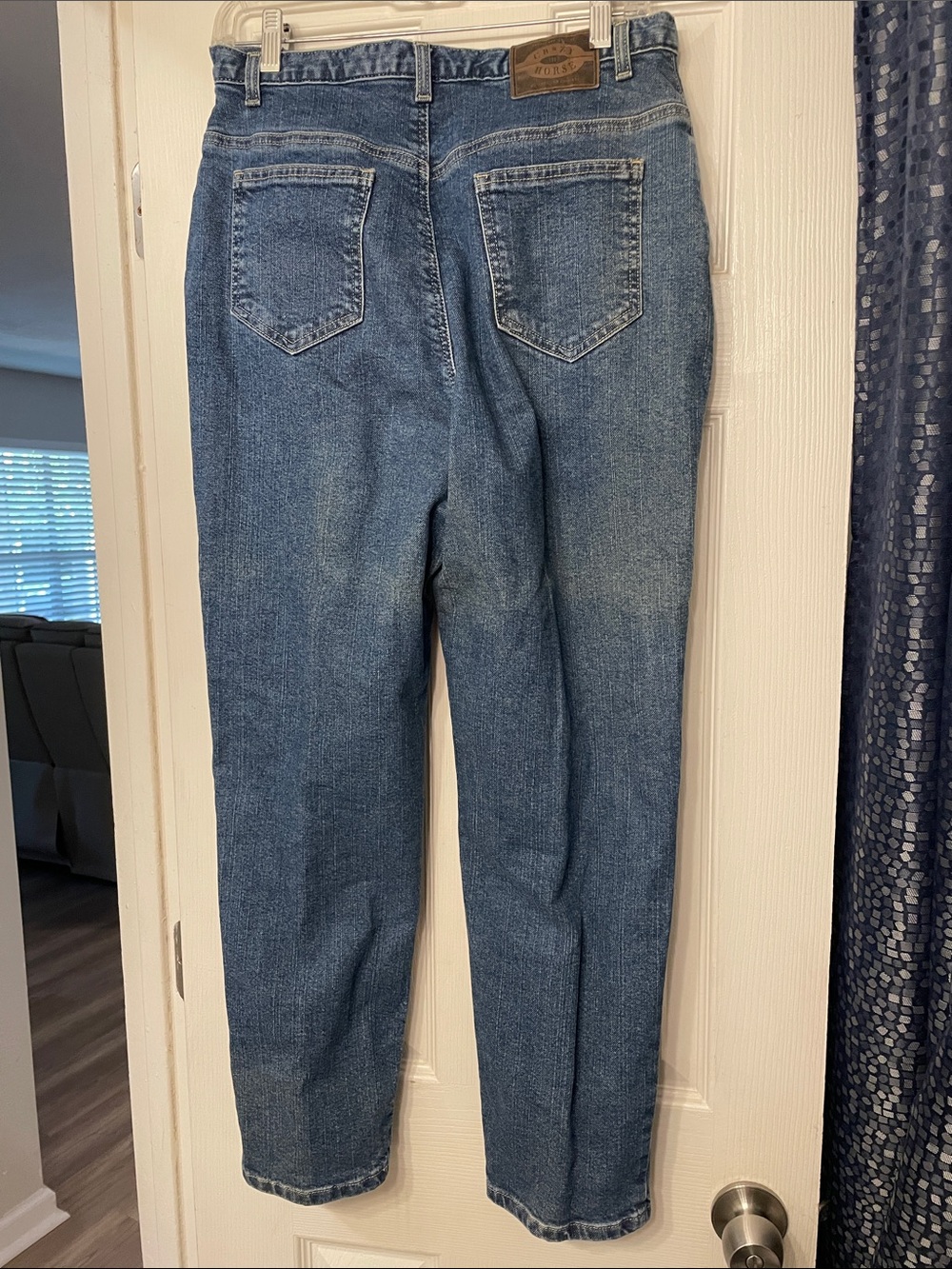 Liz Claiborne Medium Blue Straight-Leg Women's Jeans